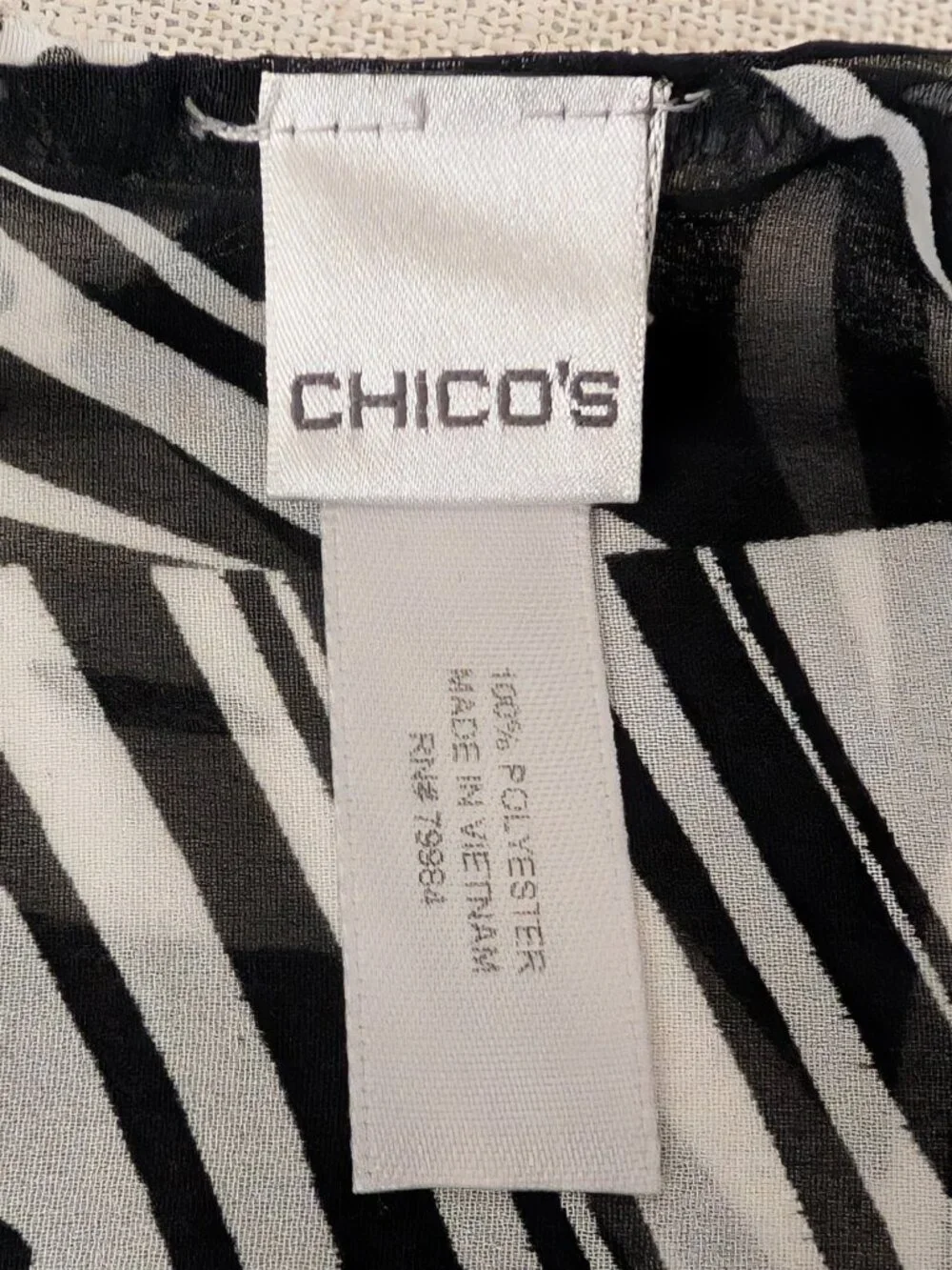 Chico's Black & White Ruffle Scarf 11
